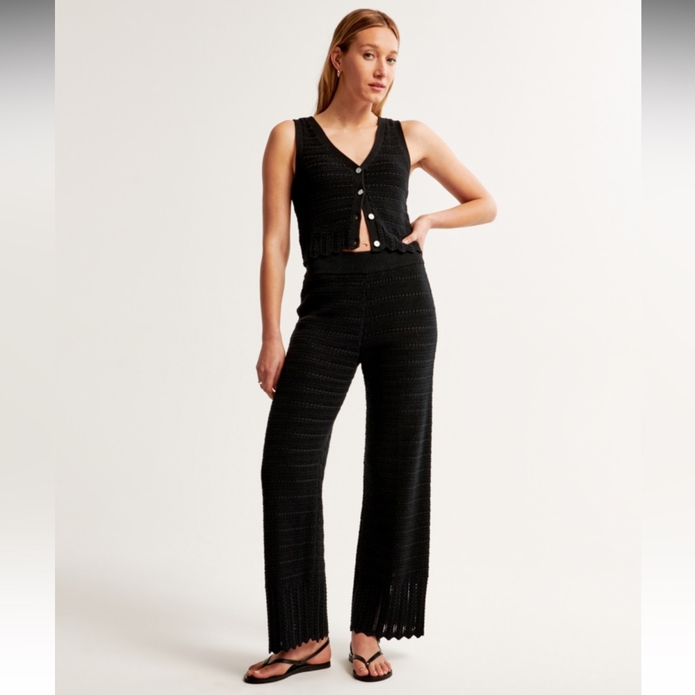 Elegant Black crochet Pants